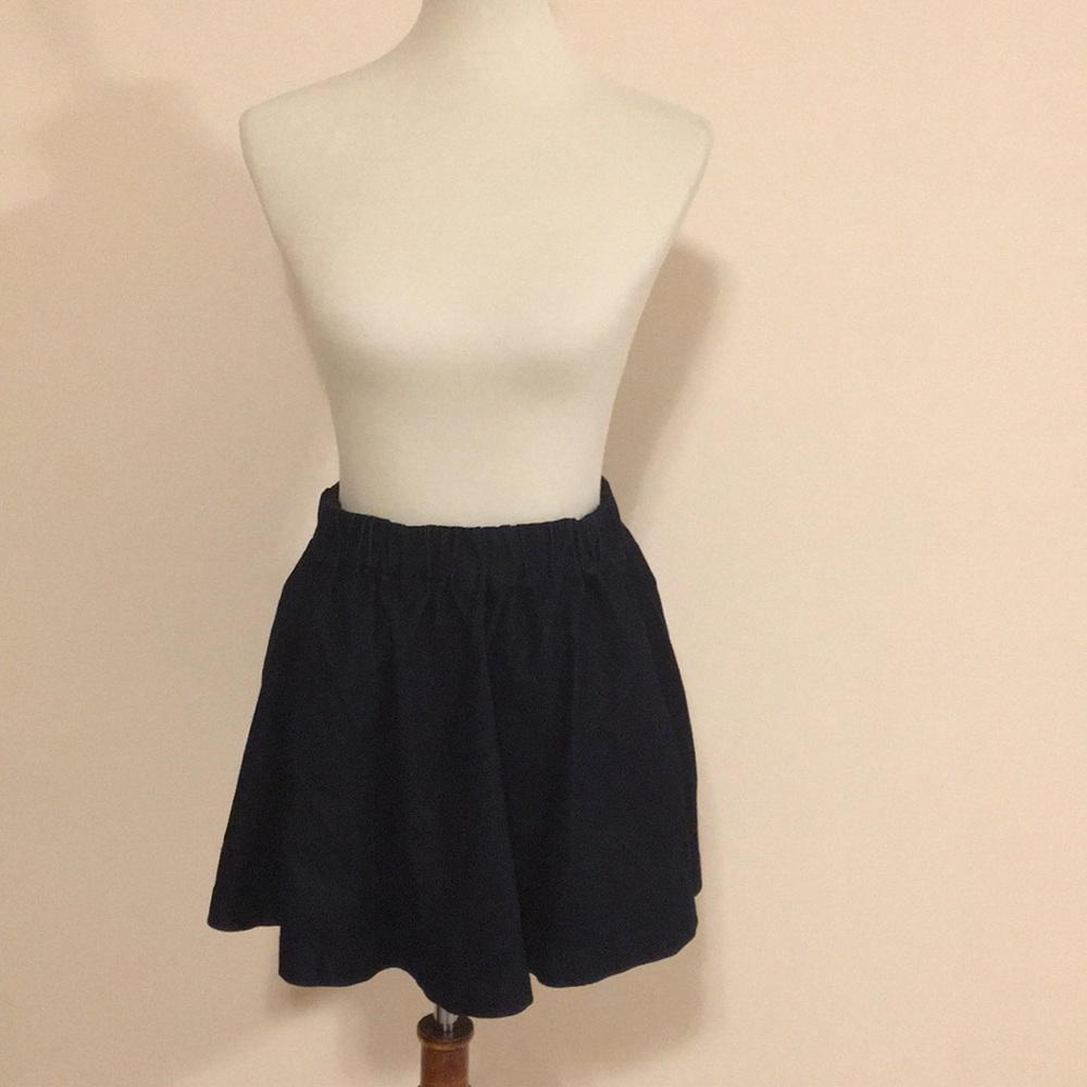 Joe’s jeans denim skater skirt with pockets!